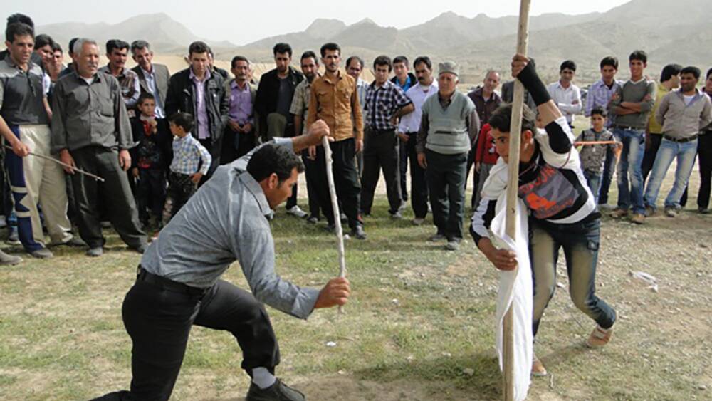 لعبة العصاء (اللعب بالخشب)